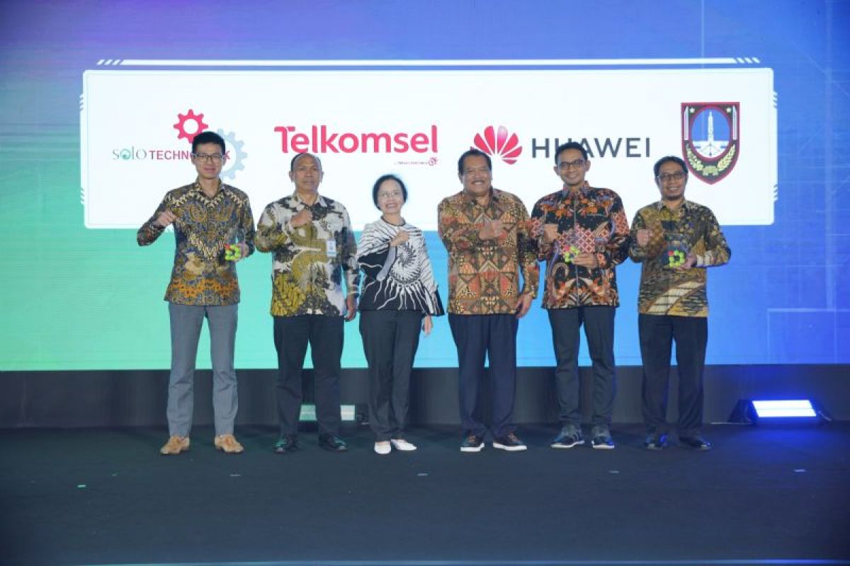 Huawei dorong kolaborasi ekosistem untuk penguatan konektivitas melalui fiberisasi, 5G, dan pembangunan Gigacity