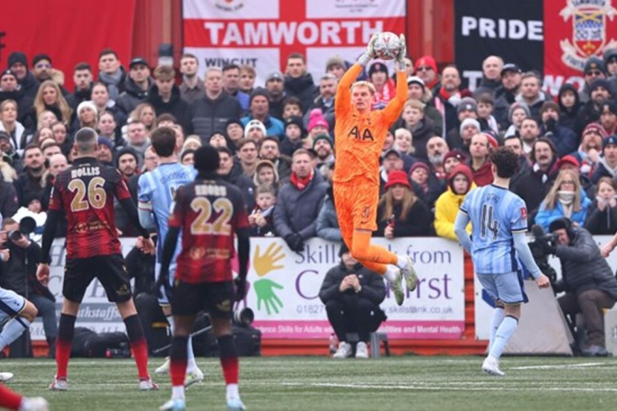 Spurs dipaksa mainkan babak tambahan sebelum kalahkan tim divisi lima