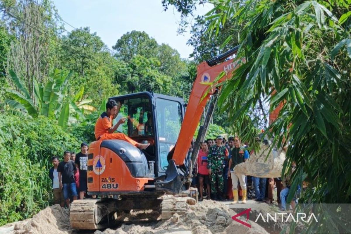 Warga OKU Selatan diimbau  waspada banjir dan longsor