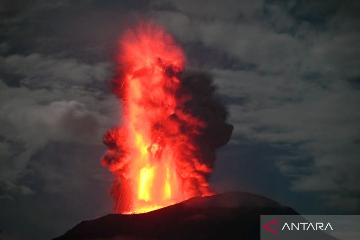 Aktivitas vulkanik tiga gunung berapi ini harus diwaspadai