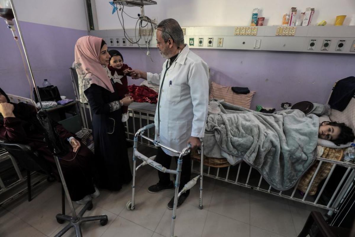 Kisah dokter Gaza cacat akibat serangan Israel merawat korban perang