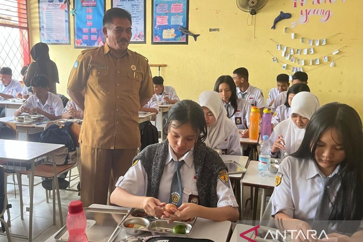 Kepala SMA di Kota Palu berharap program MBG berkelanjutan