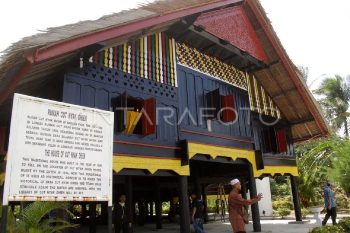 Kemenbud pugar rumah pahlawan nasional Cut Nyak Dhien, begini harapan Fadli Zon