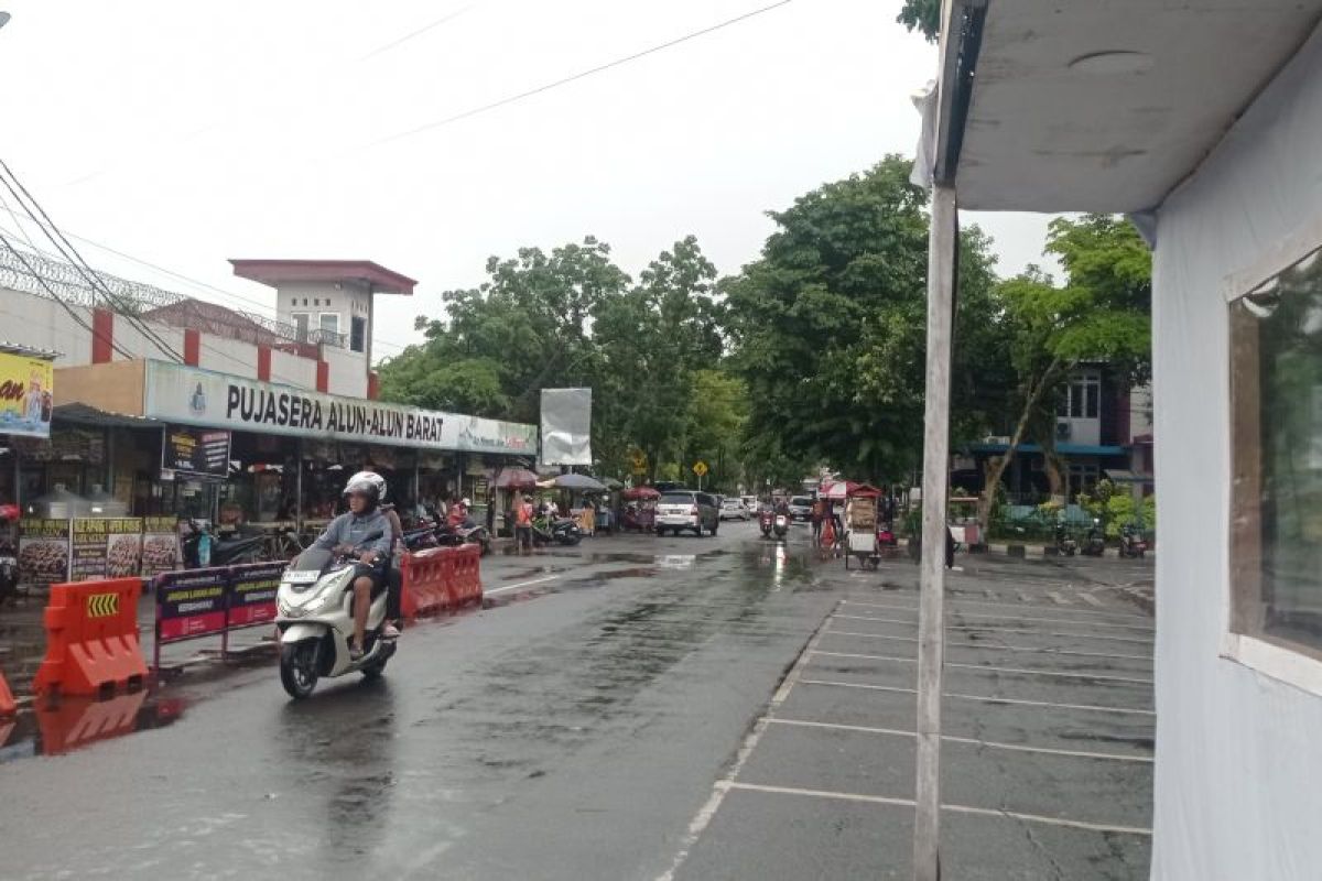 Hujan lebat disertai angin berpotensi terjadi di Banten