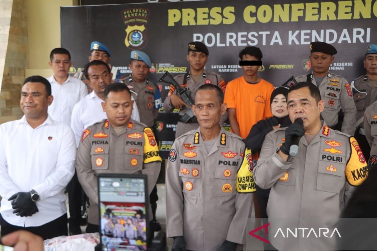 Polisi ungkap motif kasus pembunuhan ASN Muna di kamar hotel Kendari