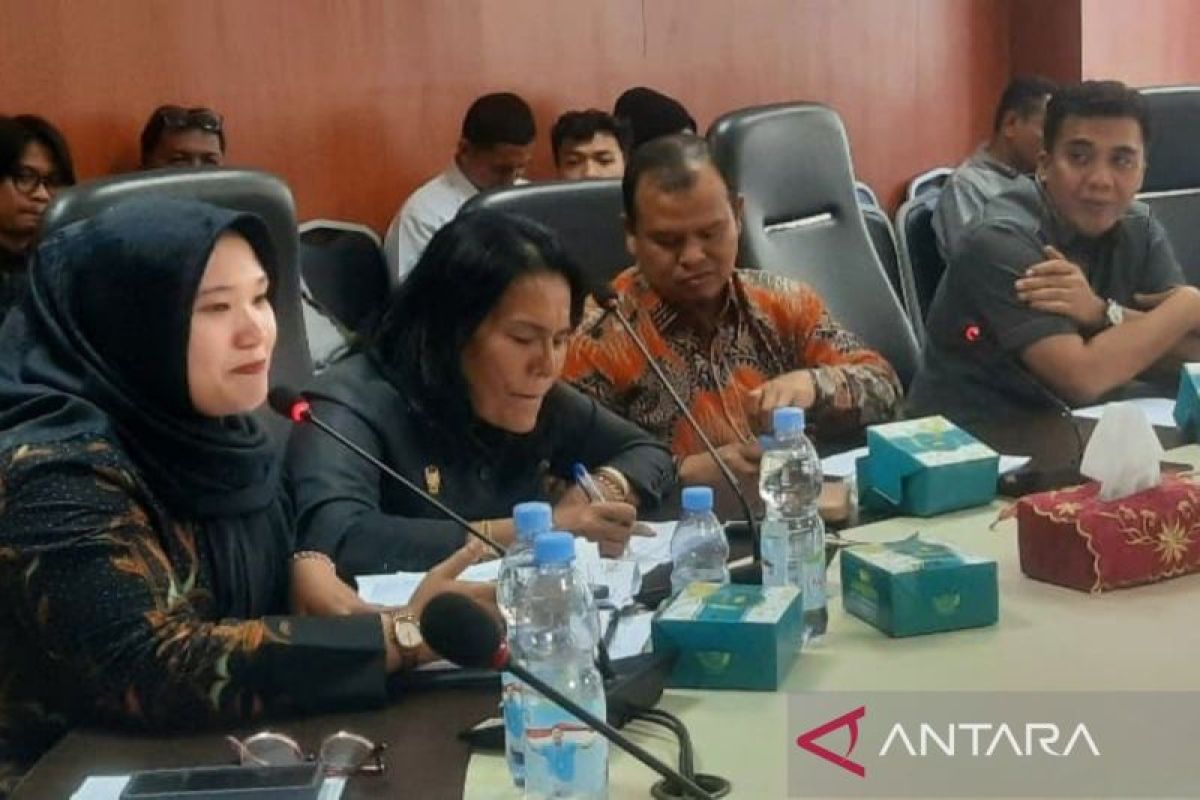 RDP DPRD Medan, dugaan oknum Puskesmas terima RS swasta