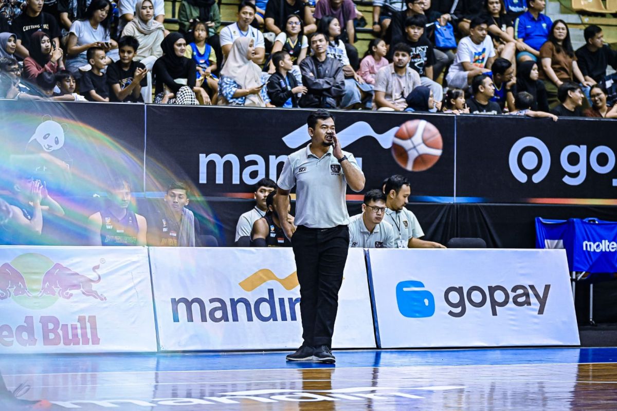 Ini debut tiga pelatih baru di IBL 2025