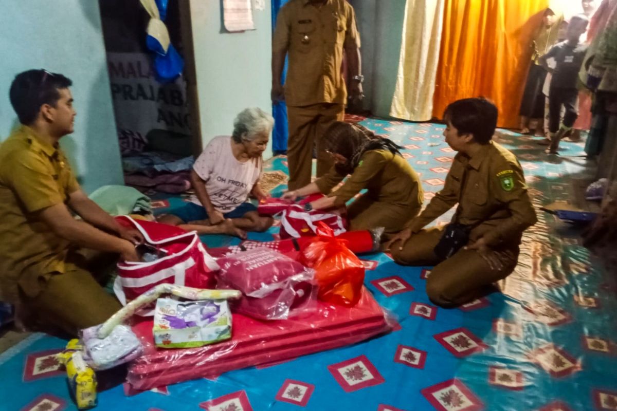 Pemkab Natuna berikan bantuan kepada warga terdampak cuaca ekstrem