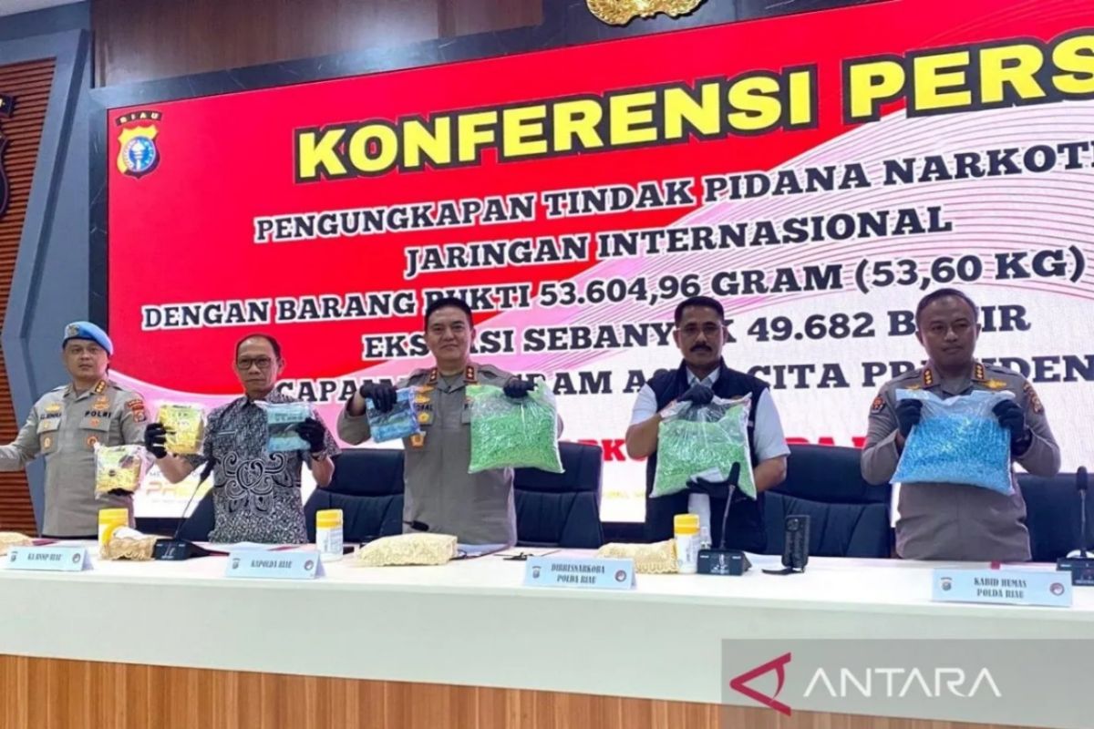 Polda Riau sita sabu dan ekstasi senilai Rp68 miliar