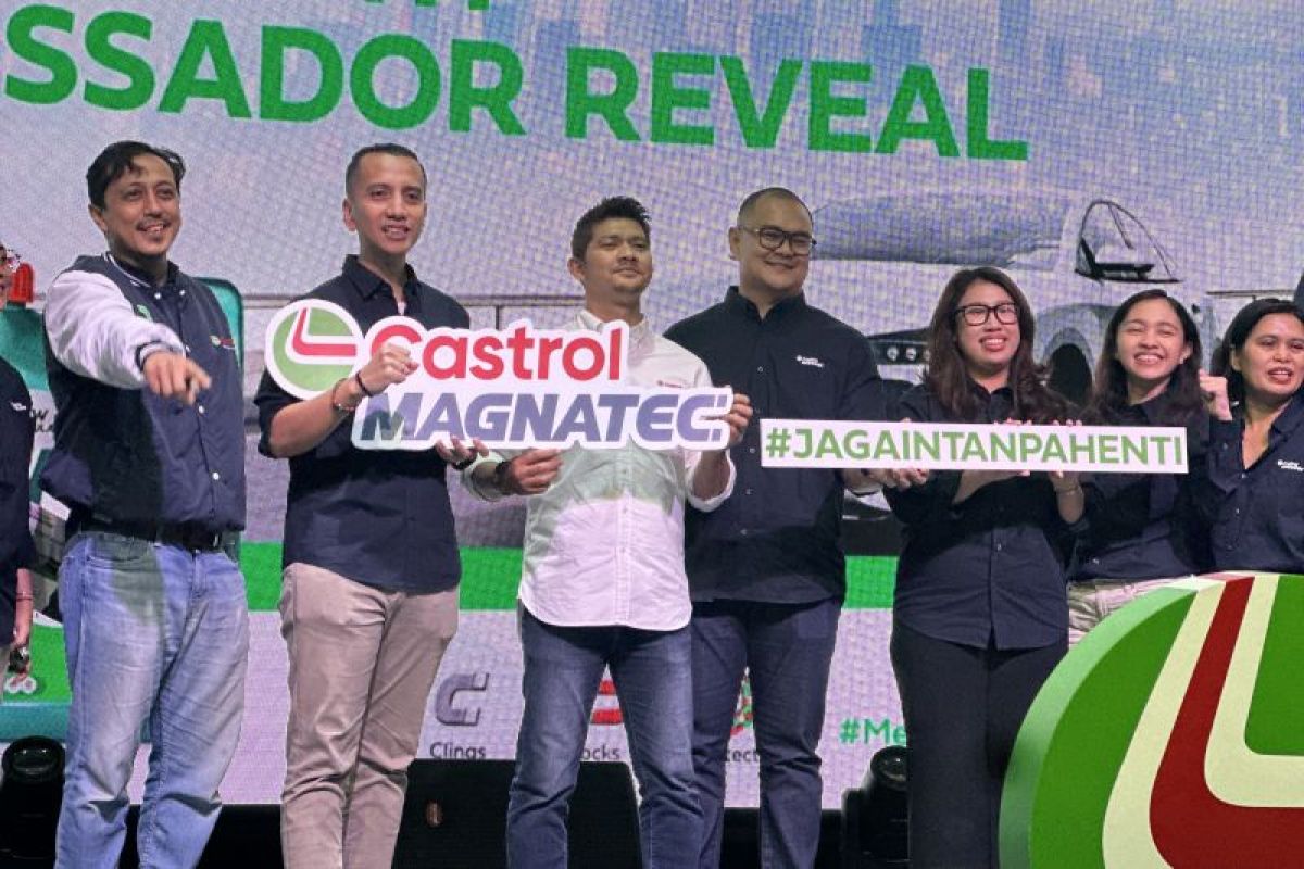 Iko Uwais menjadi duta merek Castrol