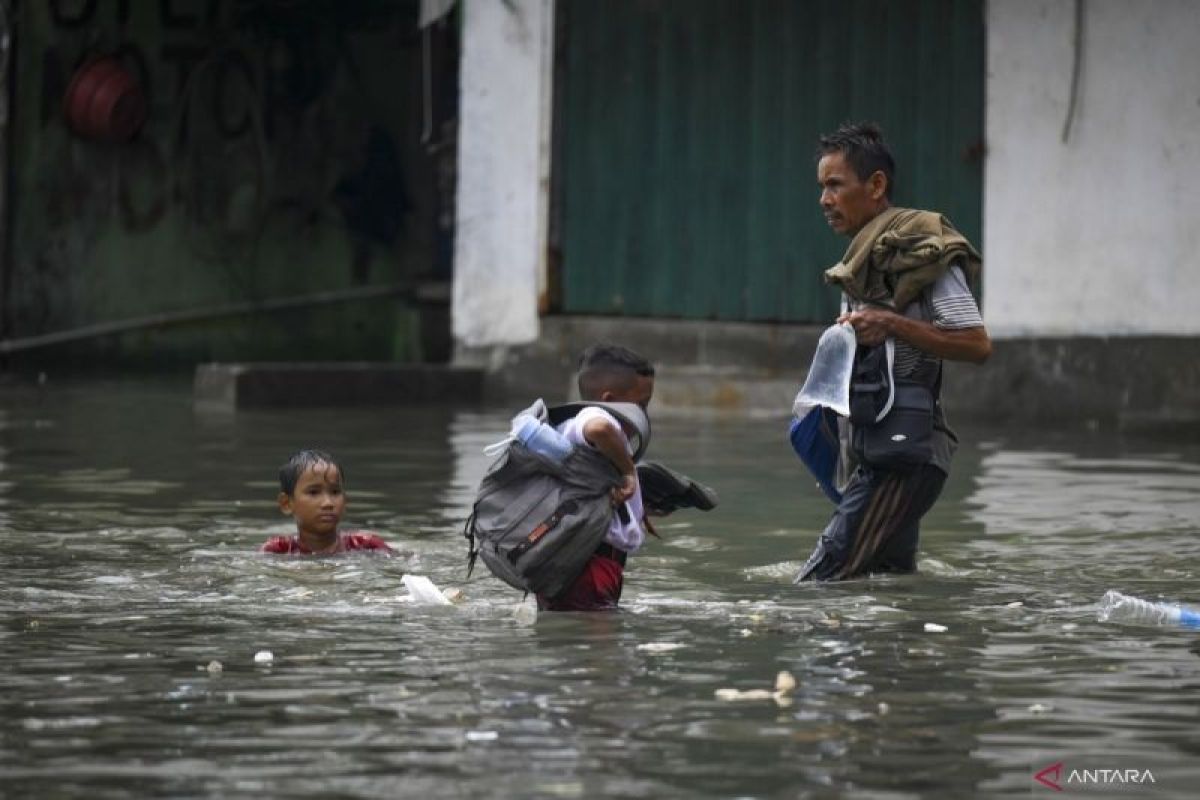 BPBD DKI sebut Jalan RE Martadinata depan JIS kembali terendam banjir rob