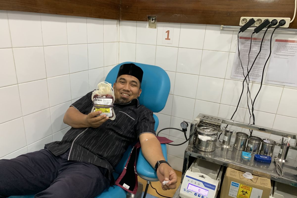 Pj Bupati Aceh Besar ajak masyarakat rutin donor darah