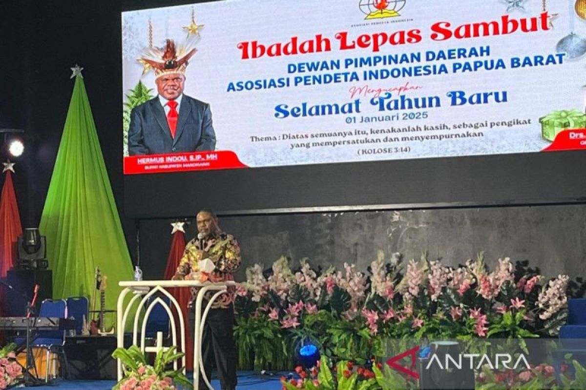 Bupati Manokwari ajak pendeta beri telaahan soal Raperda Kota Injil