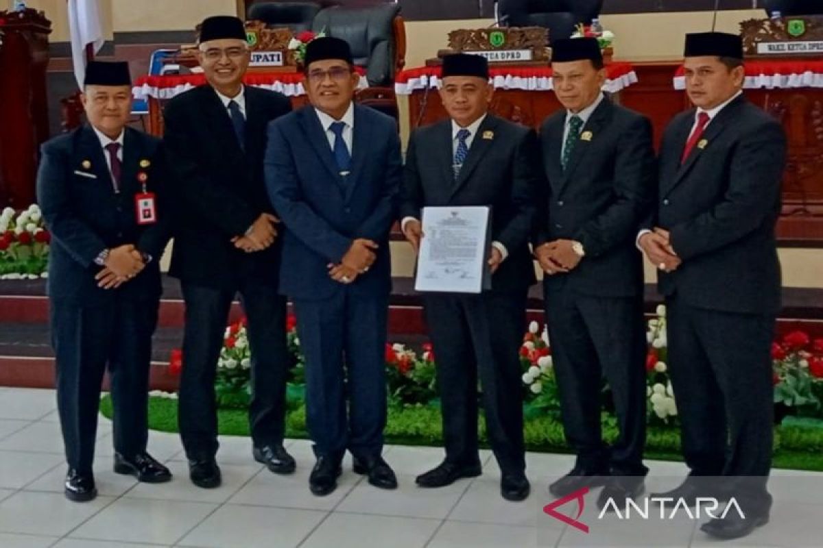 DPRD HSU tetapkan Calon Bupati dan Wakil Bupati terpilih