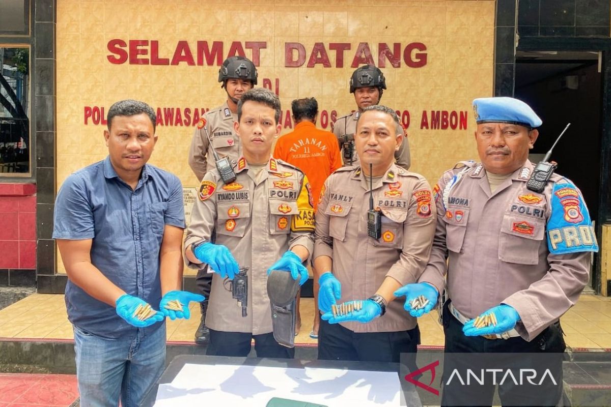 Aparat ringkus pria 77 tahun bawa senjata api di Pelabuhan Ambon