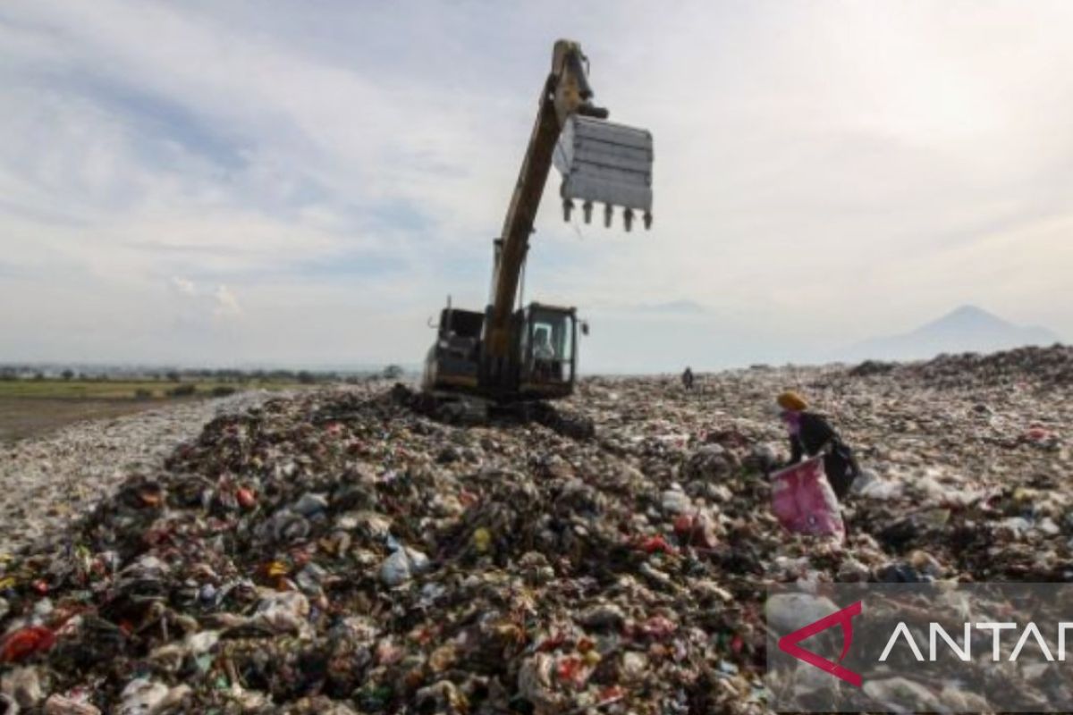 DLH sebut air lindi di TPA Jalupang Karawang mengandung bahan organik