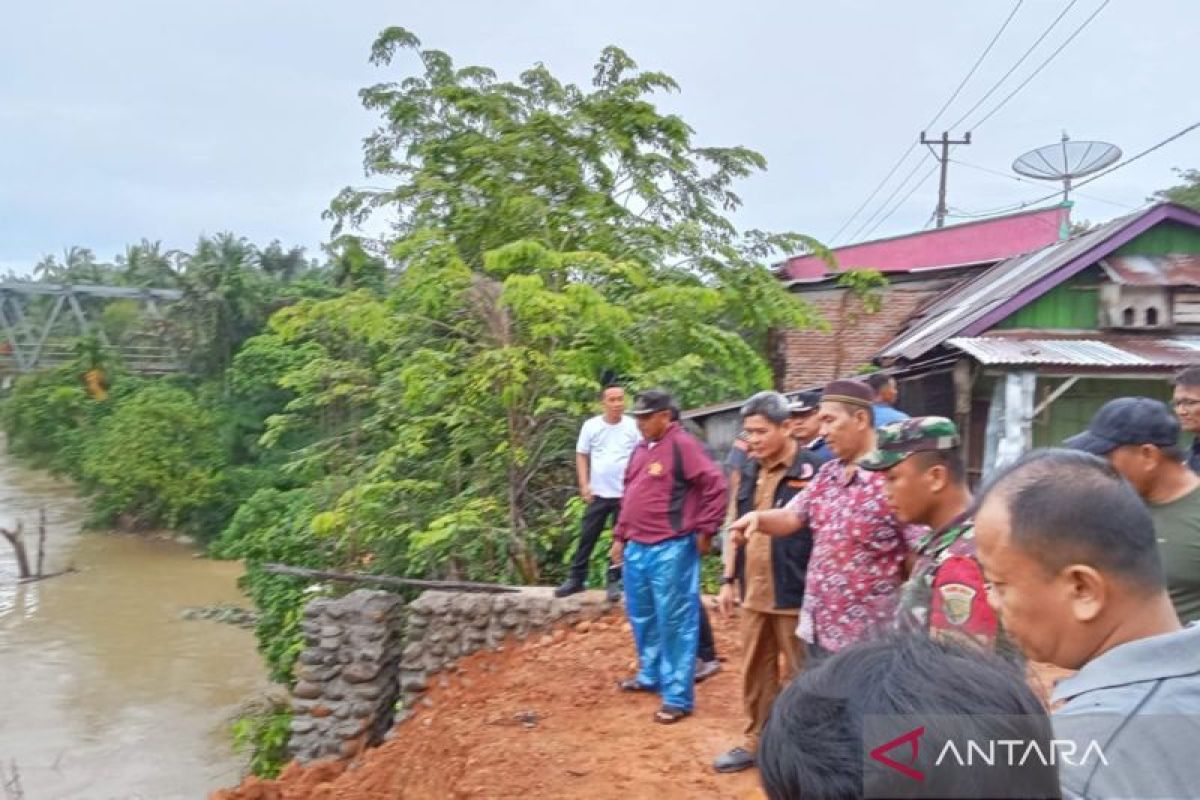 BPBD Mukomuko imbau warga waspada tanah longsor