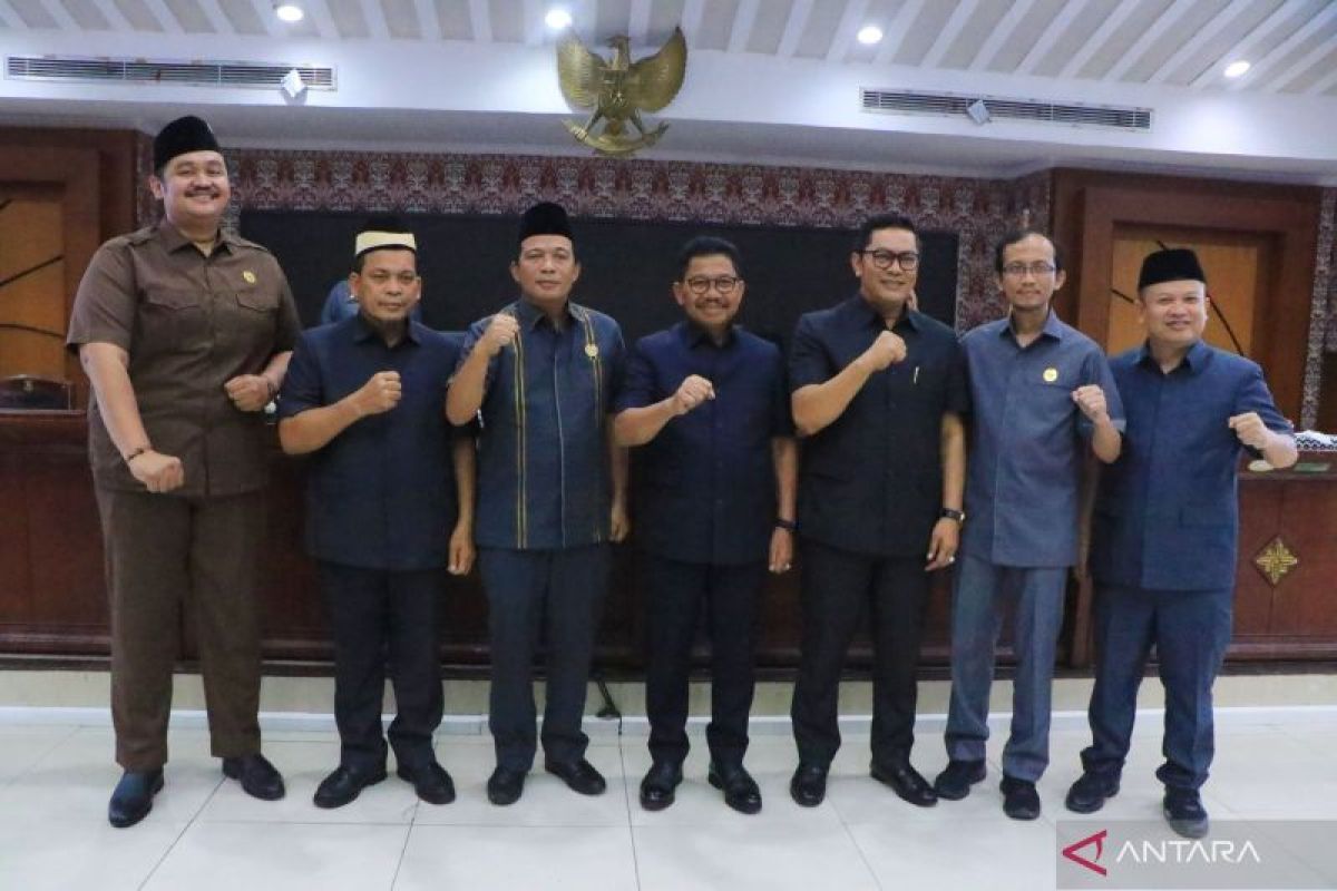 DPRD tetapkan wali kota dan wakil wali kota Tangerang terpilih