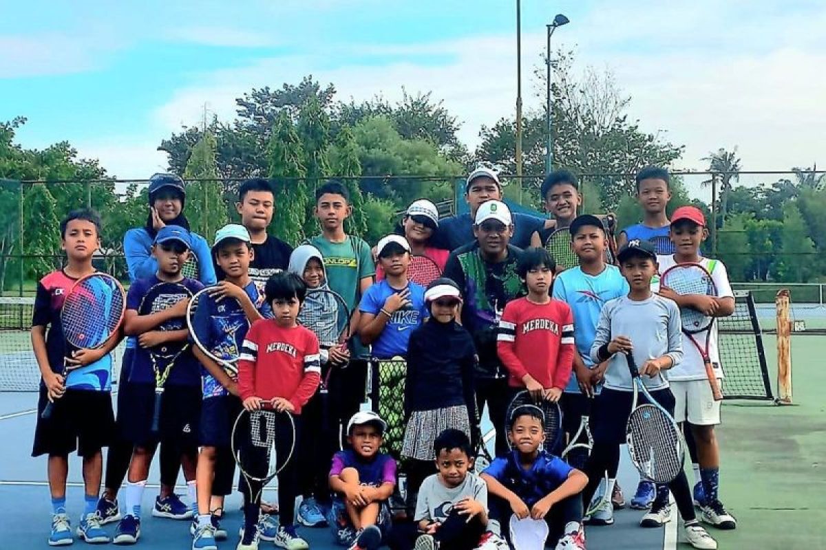 Panen prestasi di 2024, petenis cilik PTPN IV Regional III antusias arungi 2025