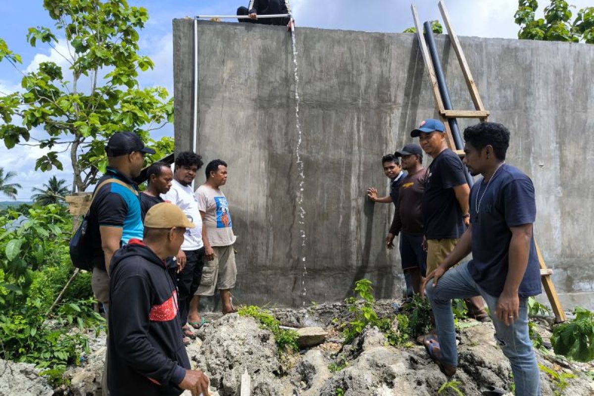 52 tahun kesulitan air, Desa Lowu-lowu kini nikmati sumur bor dari PT BGM