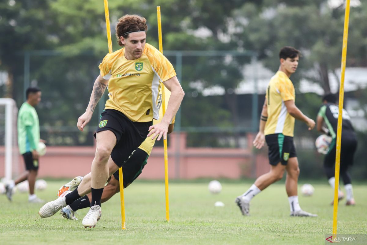 Segini gaji pemain asing di Liga 1: Ratusan juta sebulan!
