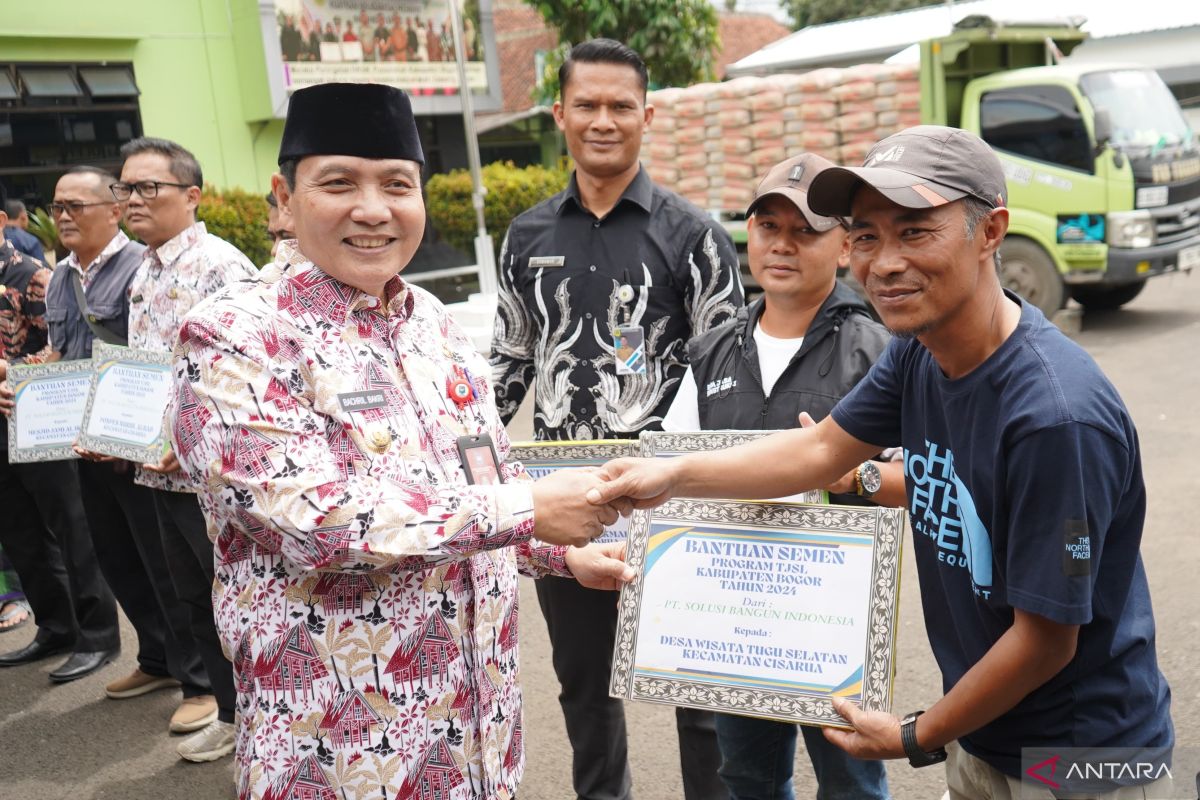 Pemkab Bogor galang 6.800 sak semen dari Program TJSL dalam setahun ke depan