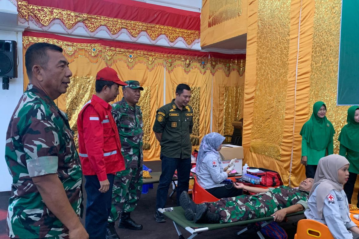 PMI-TNI di Pasaman Barat gelar donor darah untuk membantu masyarakat