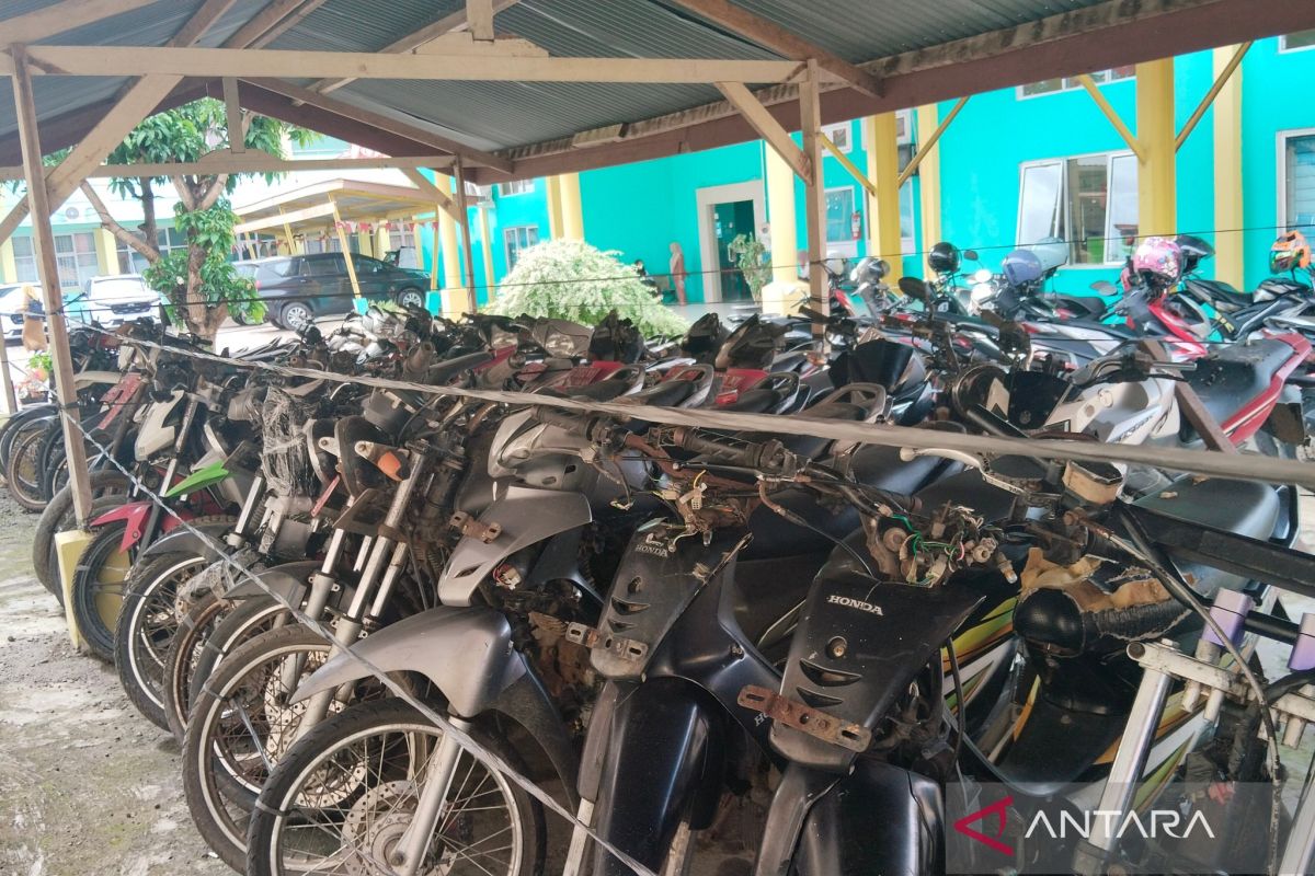 Pemkab Mukomuko lelang 92 kendaraan dinas