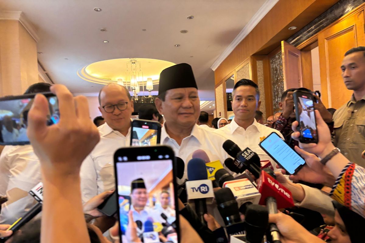 Prabowo says increasingly confident of 8% growth