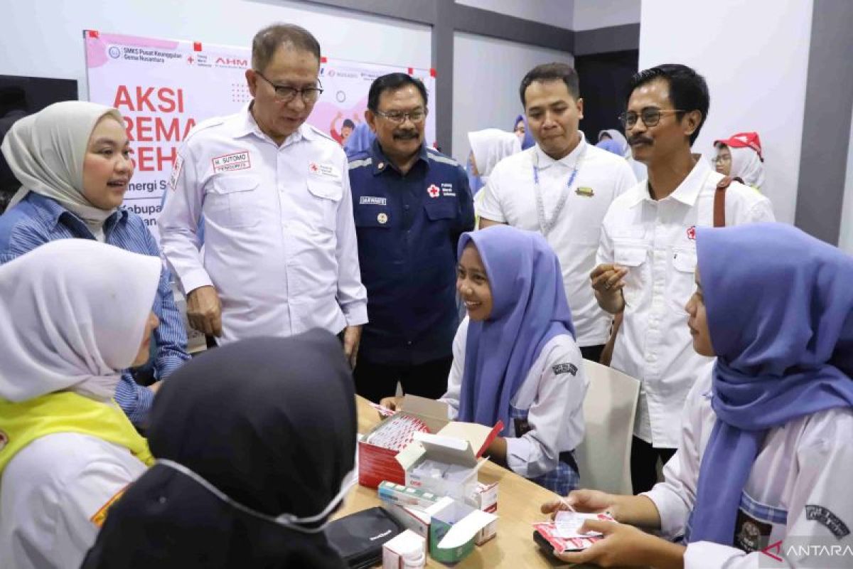 PMI Bekasi gandeng swasta gelar periksa kesehatan bagi pelajar putri