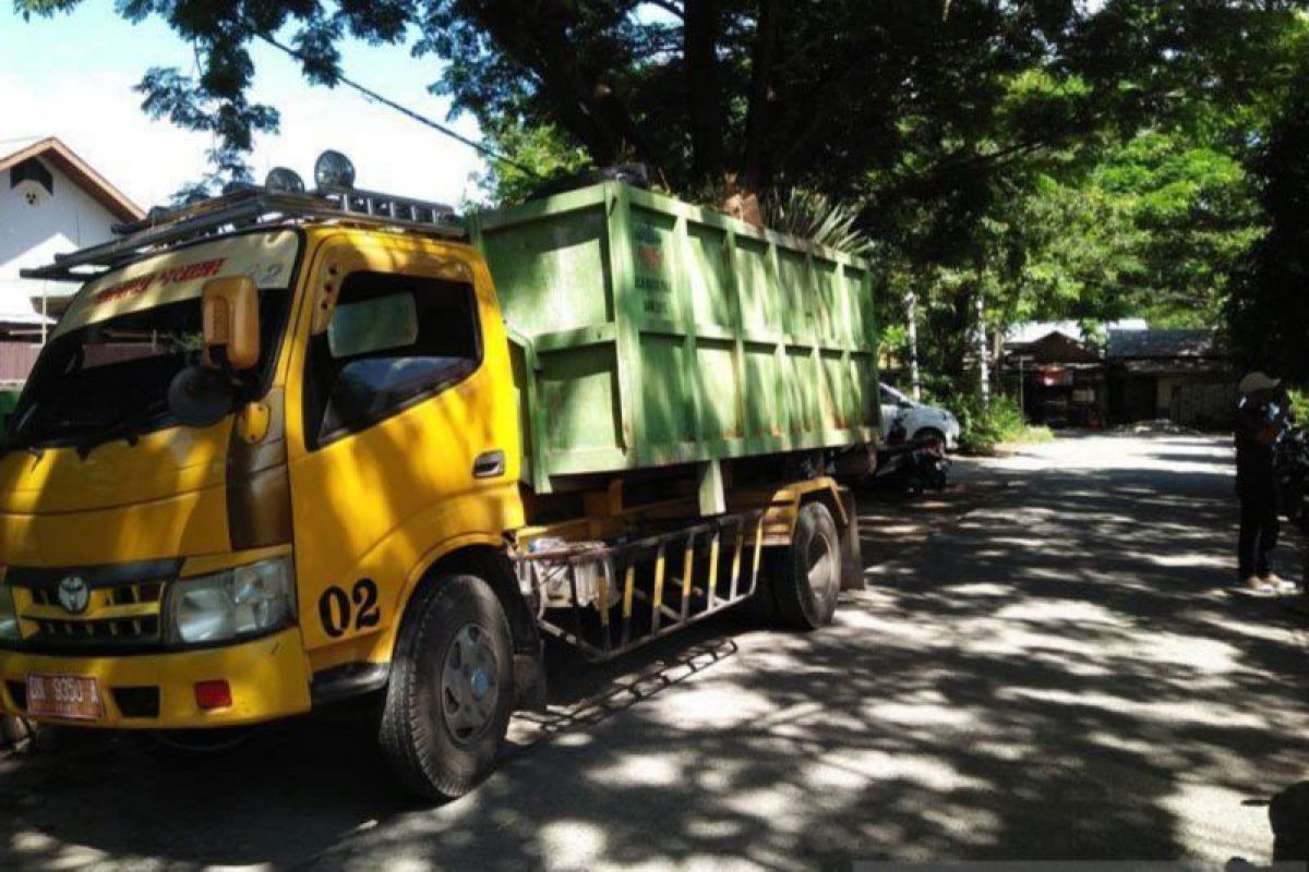 Pemkot Palu tetap targetkan retribusi sampah Rp15 miliar tahun 2025