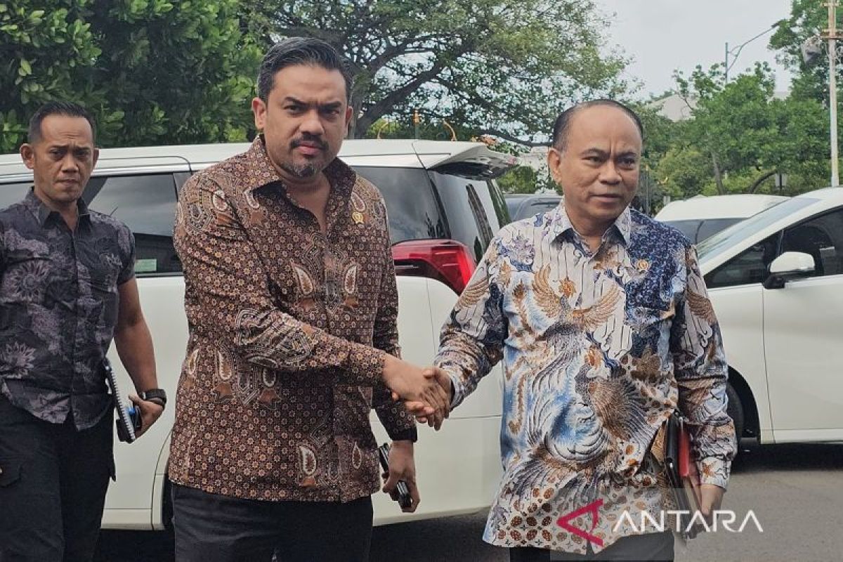 Menkop hingga Mendikdasmen ke Istana untuk ratas bersama Presiden