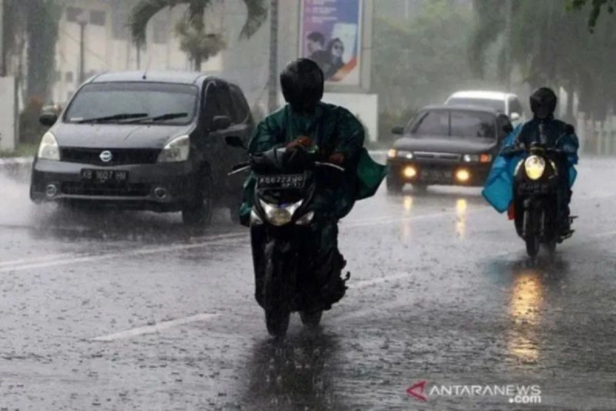 BMKG prakirakan cuaca di kota-kota besar hari ini diguyur hujan