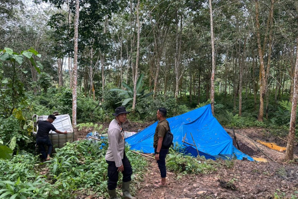 Nelayan Lhokseumawe ditangkap karena operasikan sumur minyak ilegal