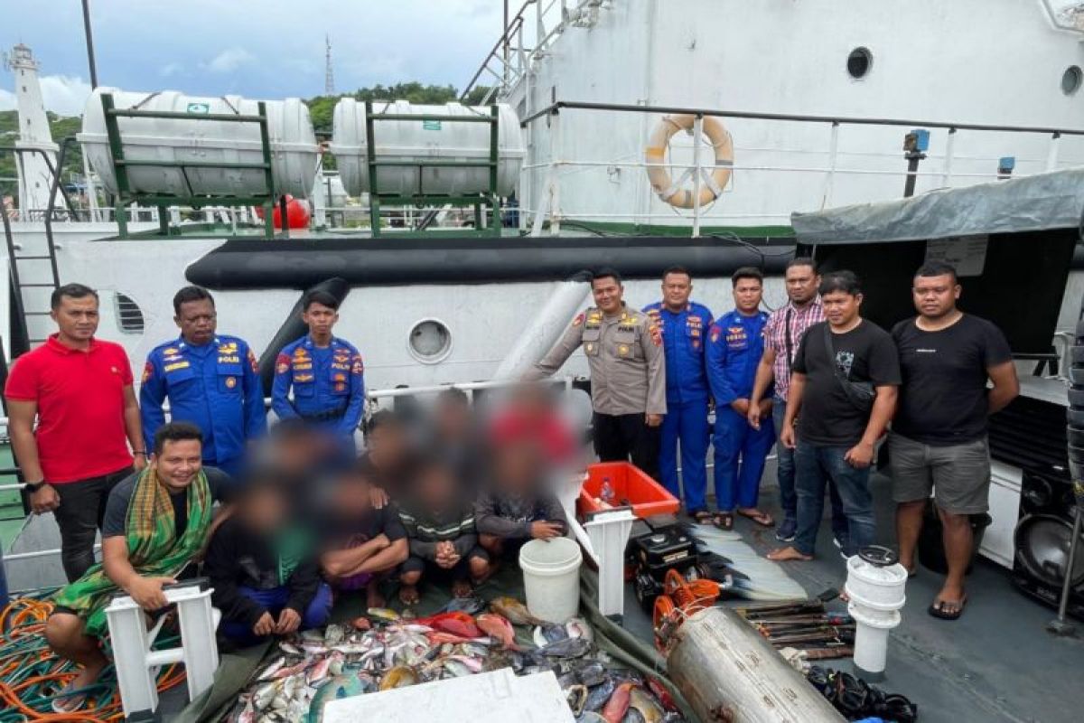 Polisi di Labuan Bajo tangkap 8 nelayan gunakan kompresor