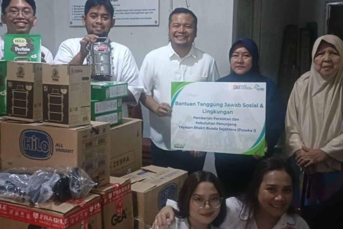 Perkuat komitmen sosial, ASDP beri bantuan pada lansia