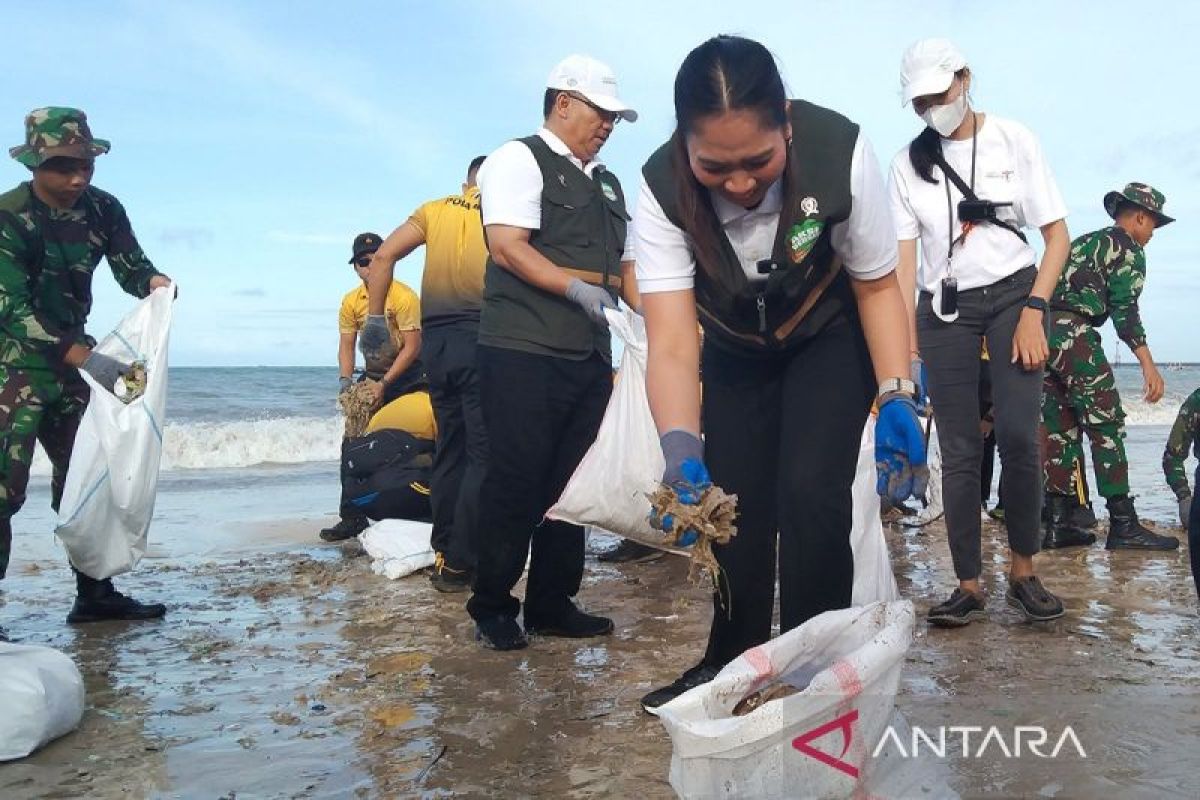 Kemenpar garap gerakan wisata bersih di delapan destinasi percontohan