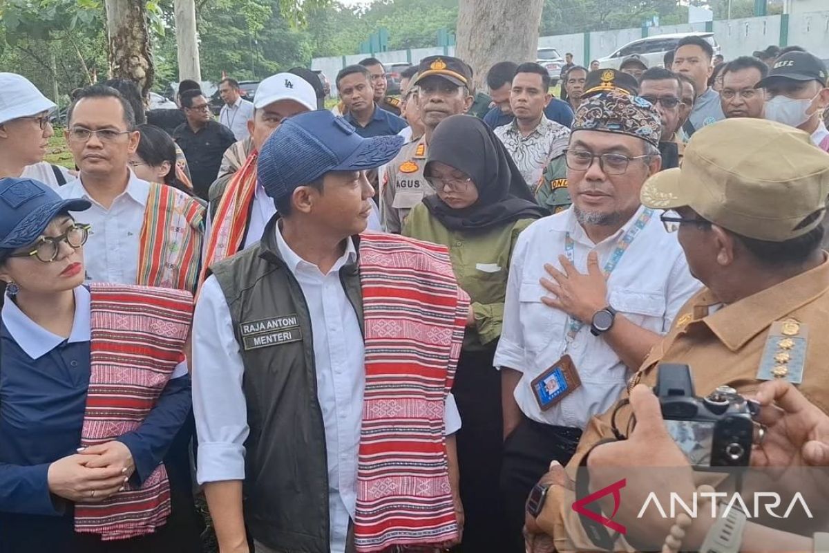 Pj Gubernur sebut  SMA Garuda upaya meningkatkan SDM unggul di NTT