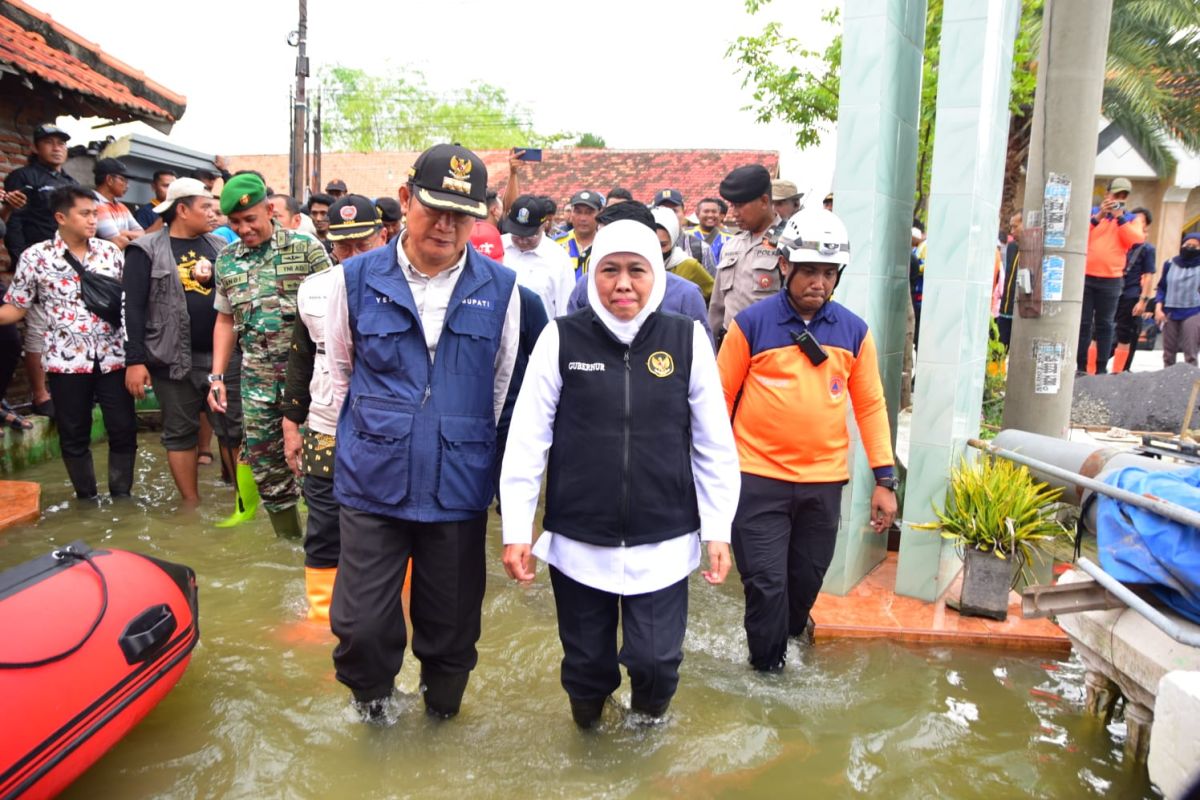 Khofifah imbau masyarakat Jatim waspada cuaca ekstrem