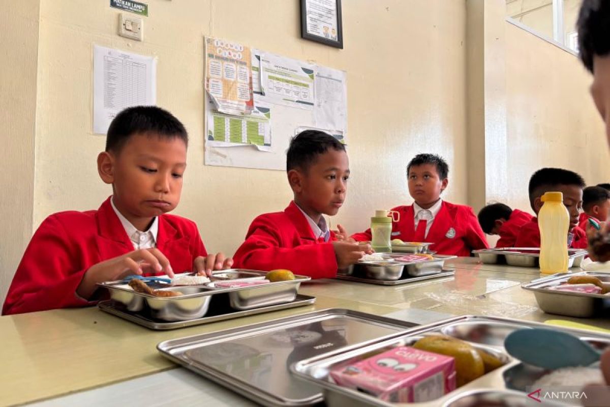 Pemkot Bandung menganggarkan Rp26 miliar untuk Makan Bergizi Gratis