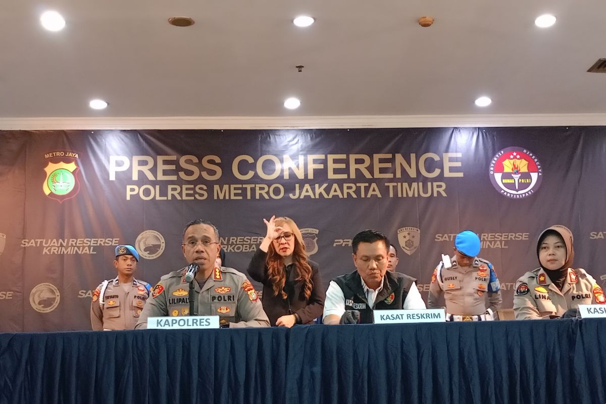 Polisi ungkap guru ponpes di Jaktim juga lecehkan santrinya sejak 2021