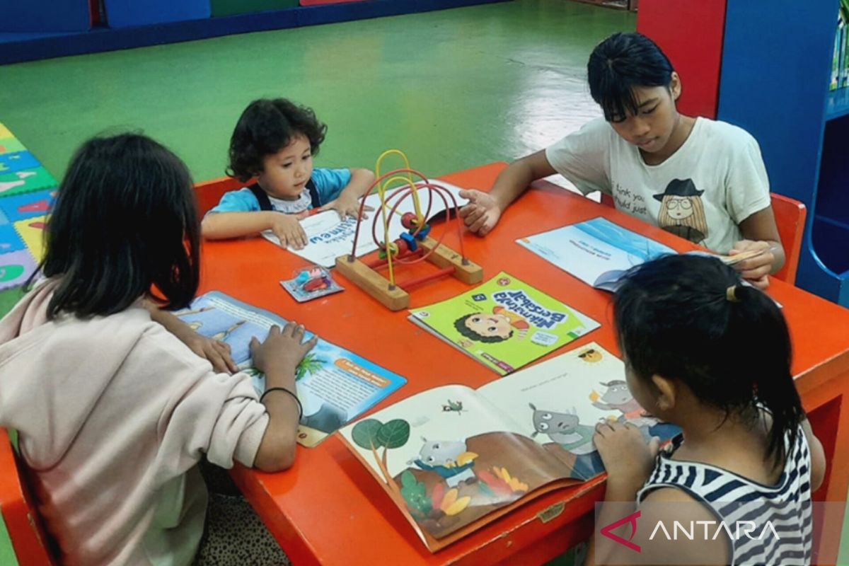 "Laut Bercerita" paling banyak dibaca pengunjung perpustakaan Jaktim