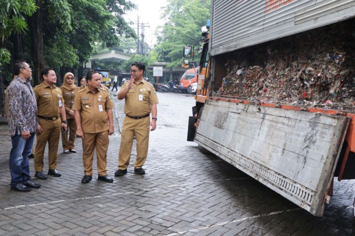 Pemkot Tangerang distribusikan 15 ton bahan bakar RDF ke industri