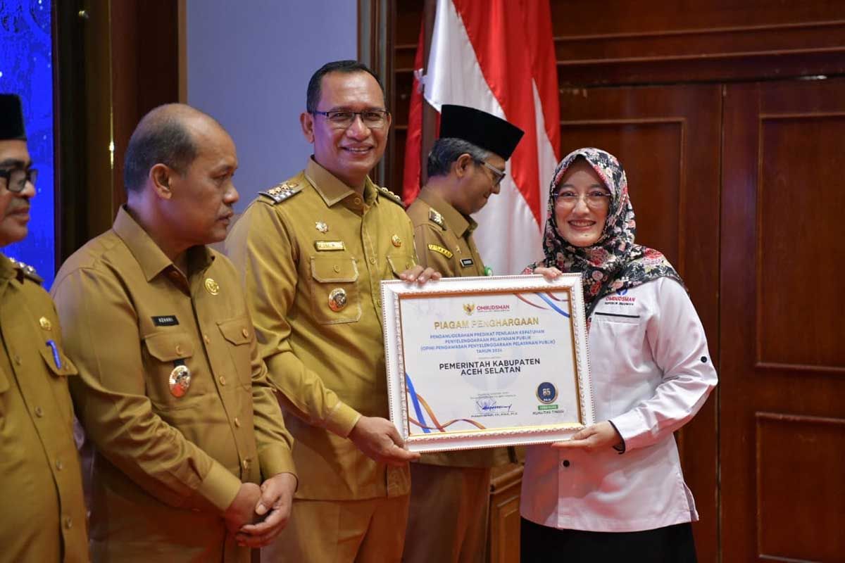 Pemkab Aceh Selatan raih penghargaan Ombudsman RI