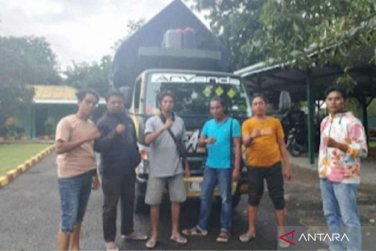 Kodim Dompu sita 6.100 botol arak bernilai Rp213,5 juta