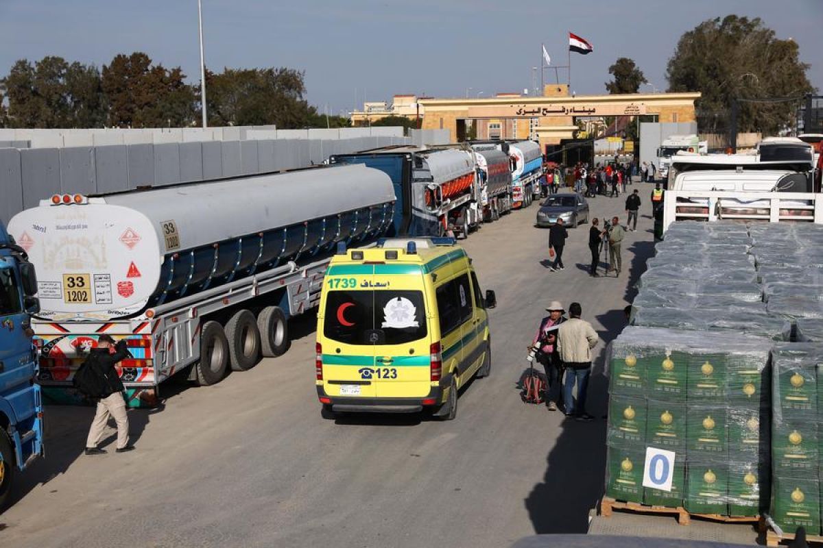 Ribuan truk bantuan kemanusiaan dikirim ke Gaza melalui perlintasan Rafah