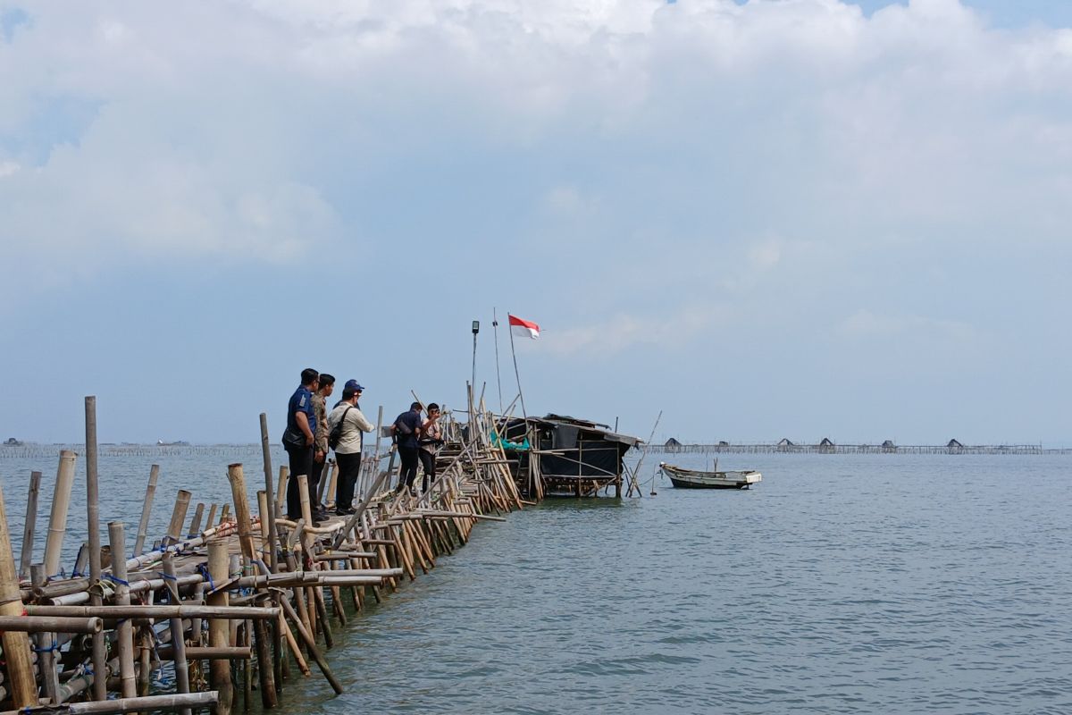 Menteri ATR tinjau luasan SHGB pagar laut di Pakuhaji Tangerang