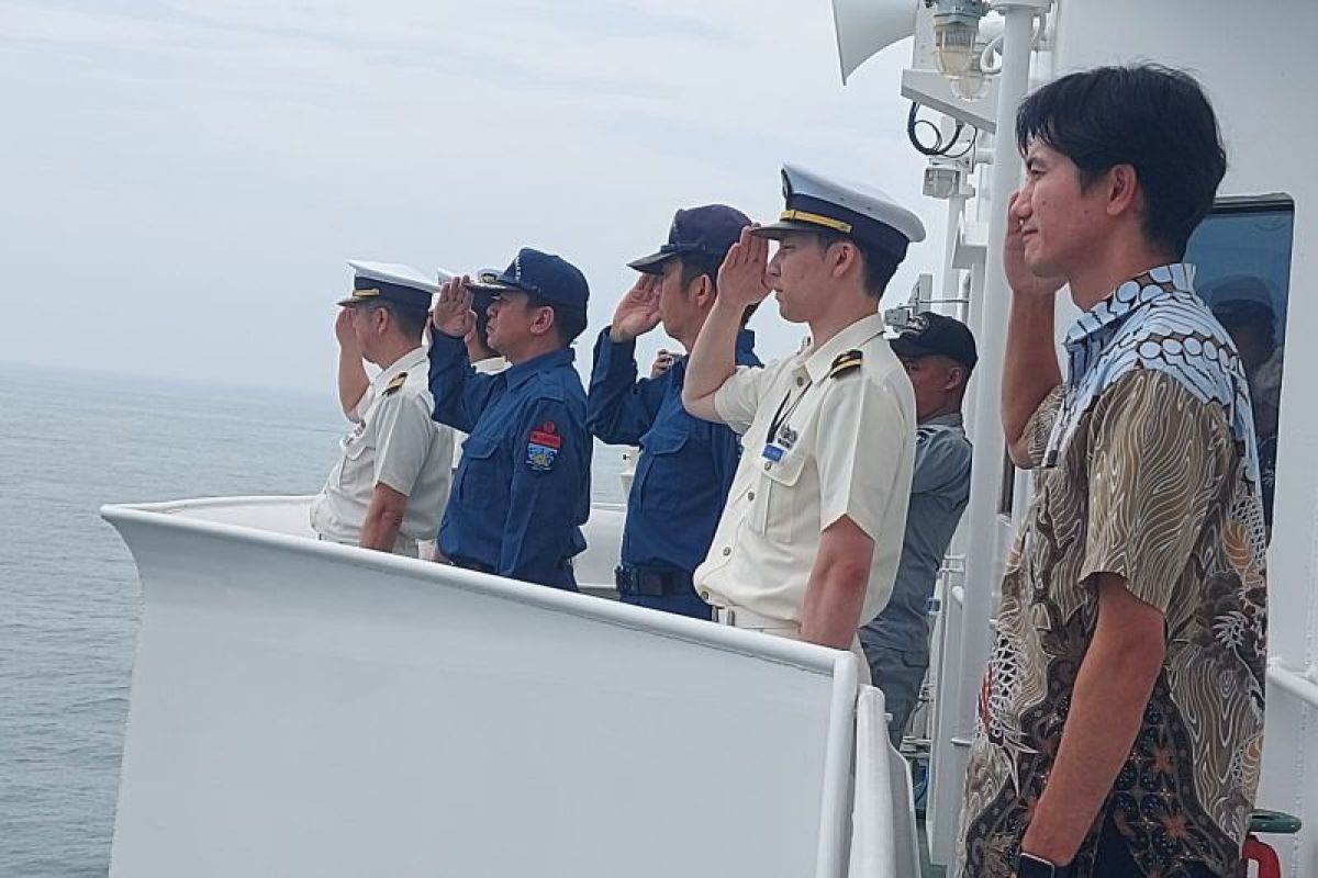 Jepang dan Indonesia mengadakan latihan bersama untuk melawan kejahatan maritim