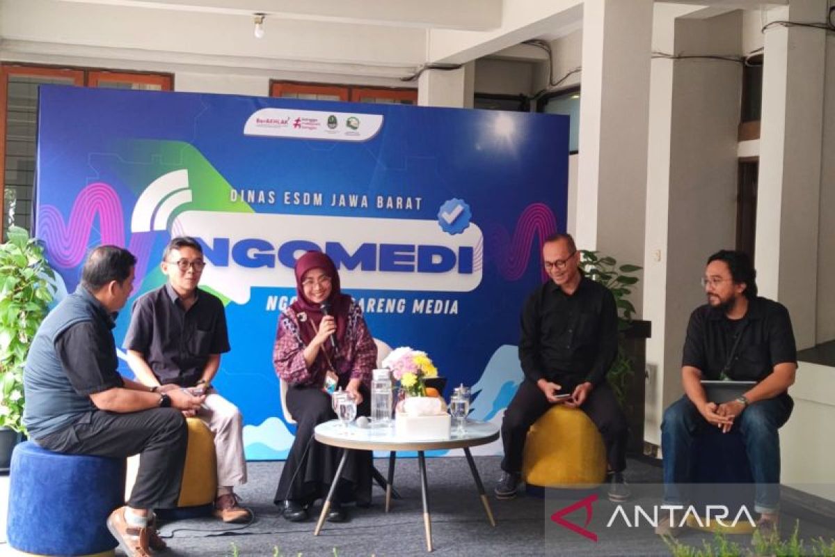 Tahun ini 3.403 rumah di Jabar akan dialiri listrik gunakan skema APBD