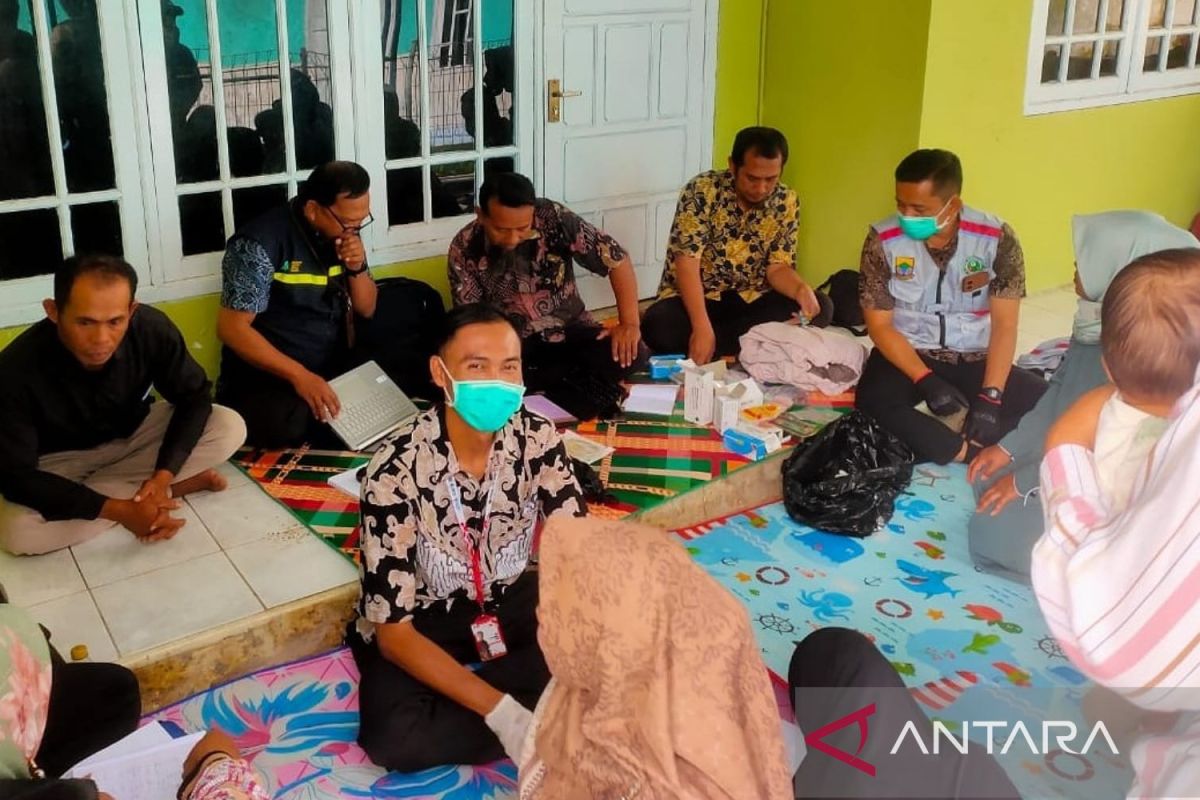 Dinkes Cianjur catat tiga orang warga keracunan sate masih dirawat